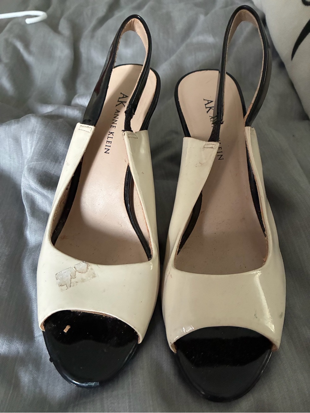 Piano Kitten Heels